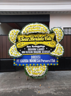 Papan Bunga Duka di Mangoli Utara